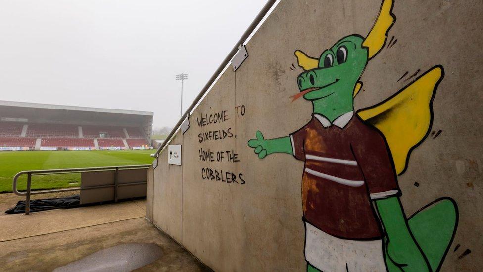 Sixfields painting