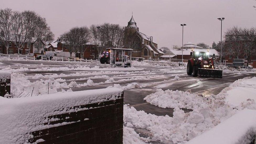 Basingstoke snow clear up