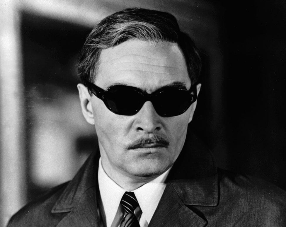 Vyacheslav Tikhonov as Stierlitz