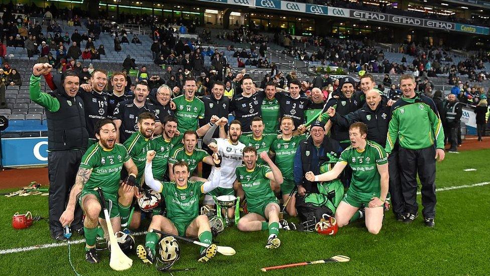 The Ireland players celebrate with the cup. 2015 Senior Hurling/Shinty International Series, 2nd leg, Ireland v Scotland. Croke Park, Dublin.