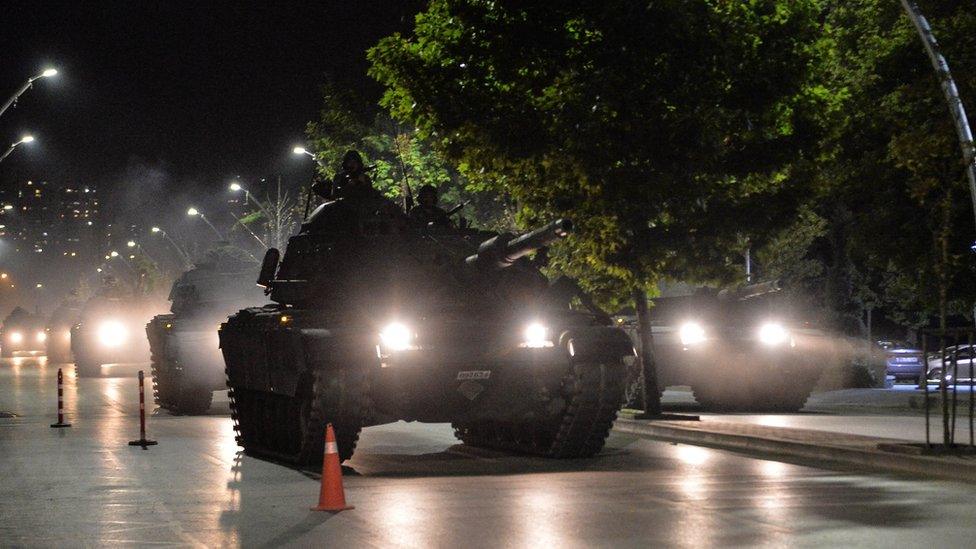 Tanks in Ankara in the early hours of 16 July 2016