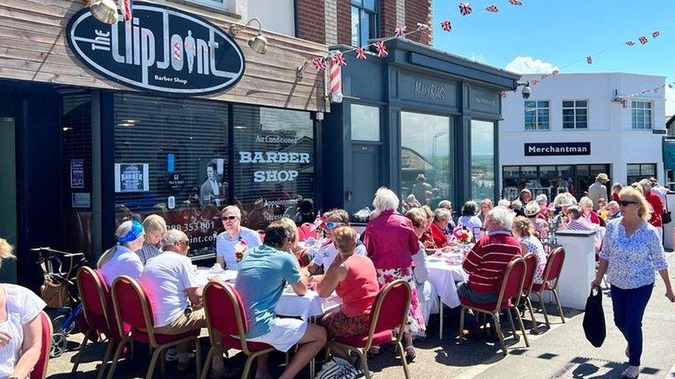 A cream tea street party in Bude