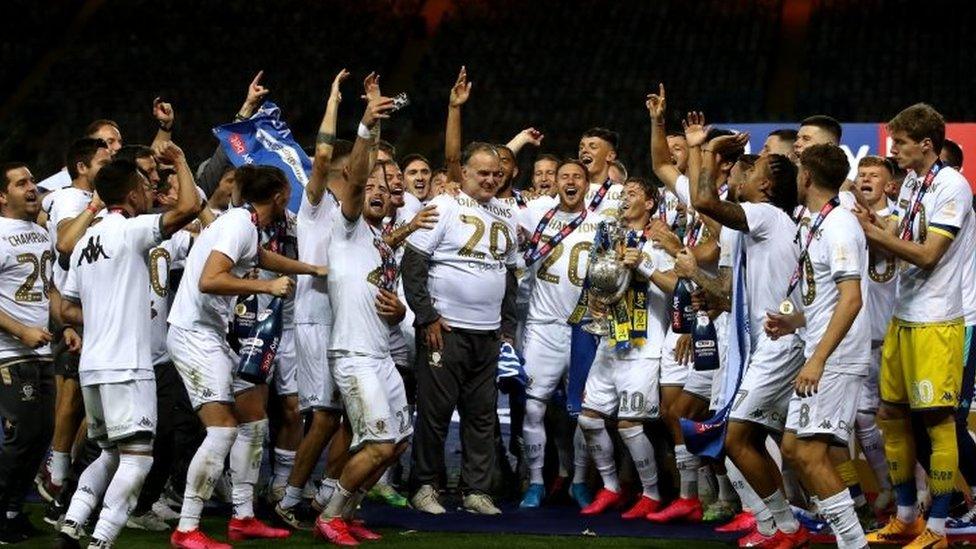 Leeds United team celebrate title win