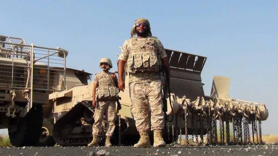 Emirati soldiers at al-Anad airbase in the southern Yemeni province of Lahj (5 October 2015)