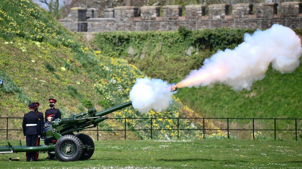 Gun salute at Cardiff Castle