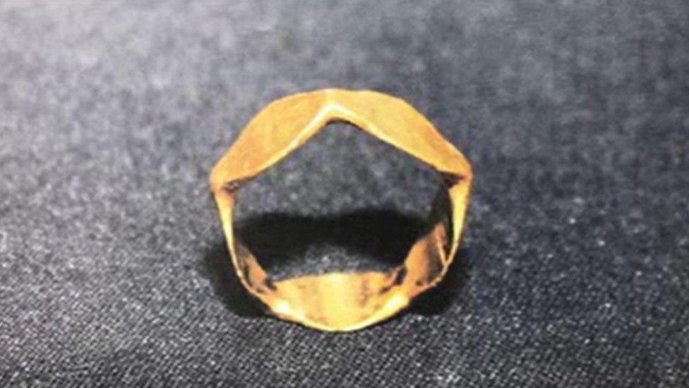 Gold ring