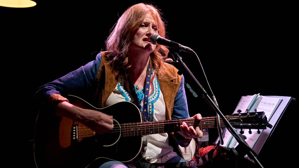 Eddi Reader performing songs for Brokeback Mountain