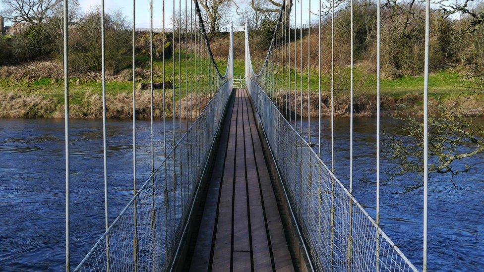 Diamond Jubilee Bridge