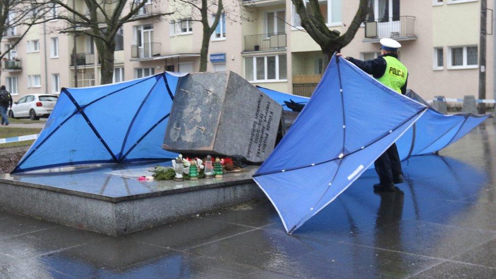 Henryk Jankowski's statue was pulled down in February 2019, years after an abuse case against him was dropped