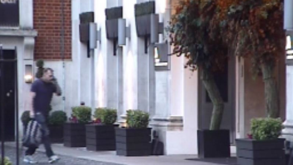 Stewart Ahearne was pictured by officers as he entered the five-star Marriott Hotel on Grosvenor Square during a sting operation to retrieve a stolen vase