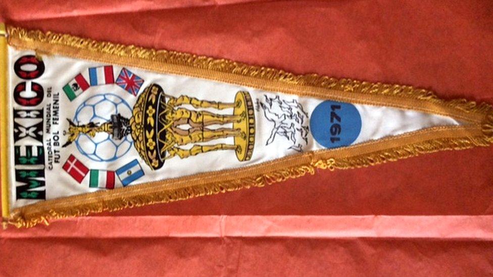 A 1971 tournament pennant featuring the six teams