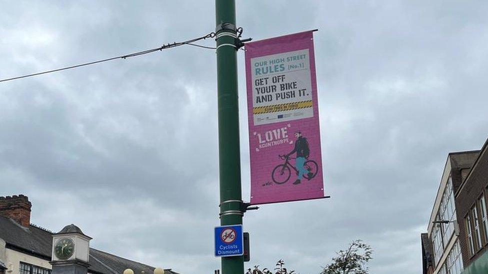 Sign in Scunthorpe High St