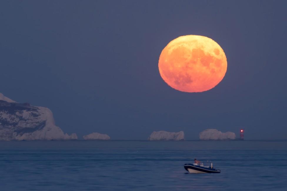 Sturgeon Moon in the Isle of Wight