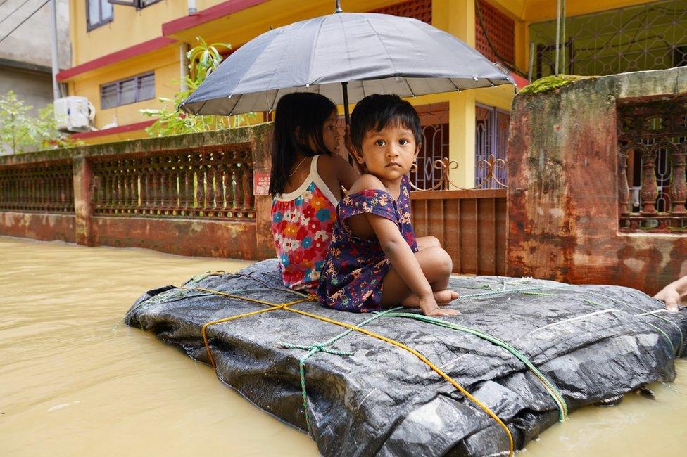 Children being evacuated to a shelter