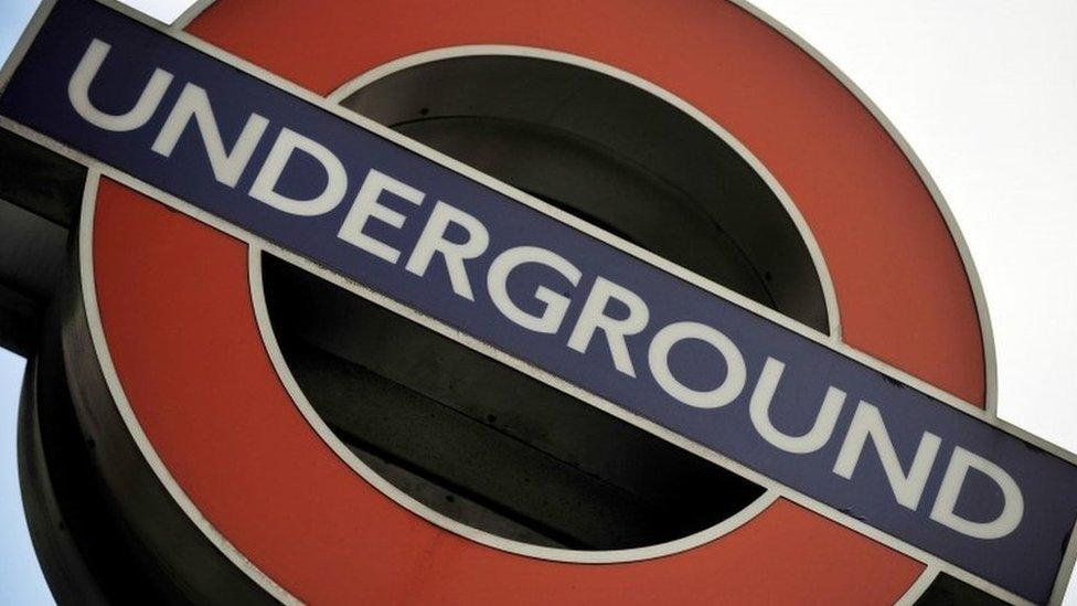 London Underground roundel