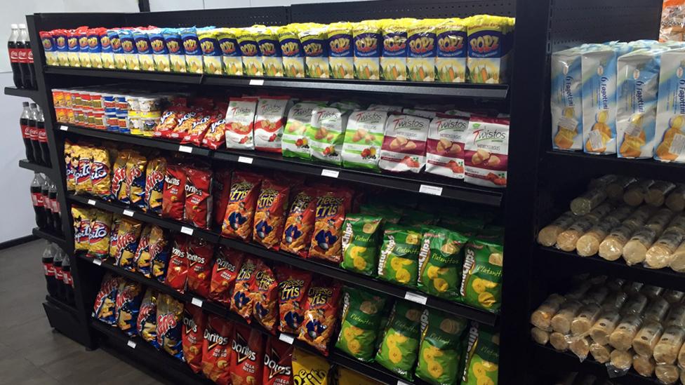 Shelves at Rapikito