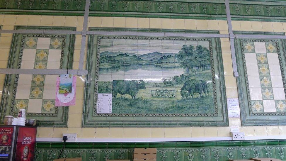 Country scene on wall tiles