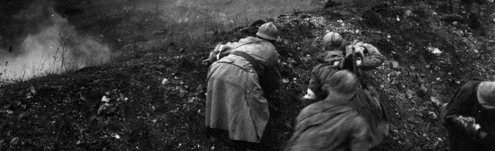 French troops under shellfire during the Battle of Verdun