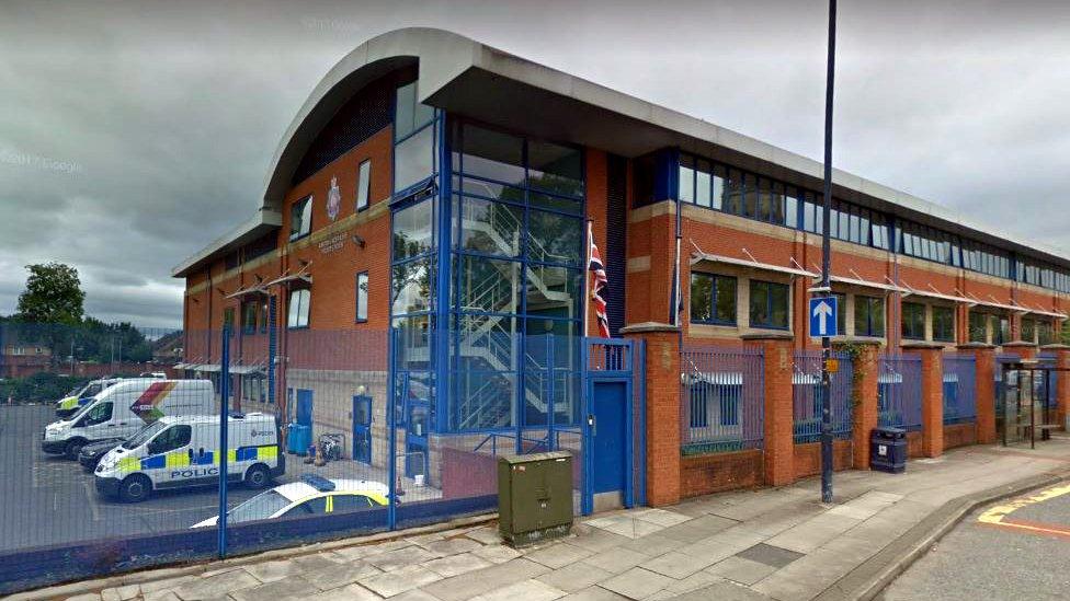 Ashton-under-Lyne police station