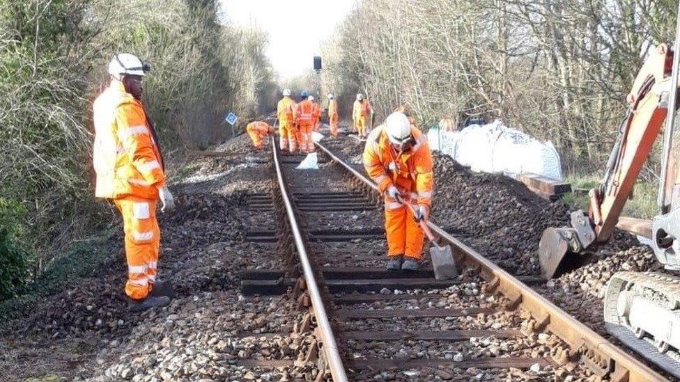 Rail track between Maiden Newton and Yetminster