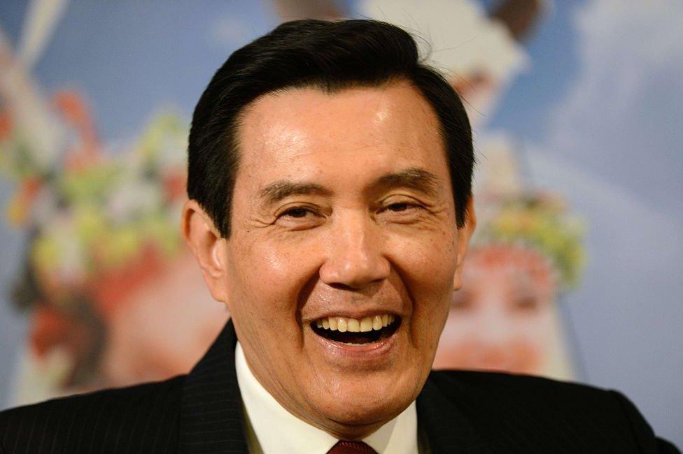 Taiwan President Ma Ying-jeou smiles as he speaks to members of the Taiwan Foreign Correspondent Club (TFCC) in Taipei on 8 April 2015.