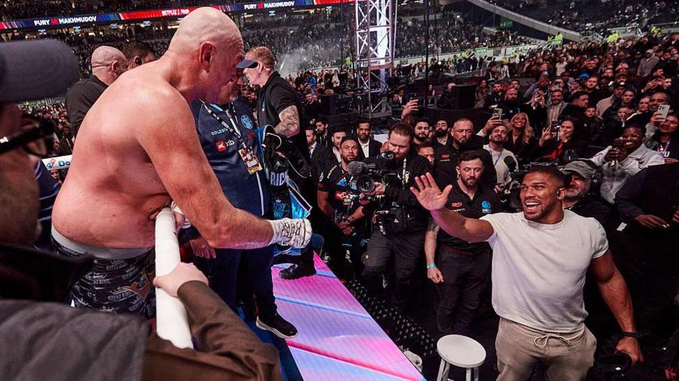 Joshua V Fury Anthony Joshua Signs To Fight Tyson Fury After Comeback 