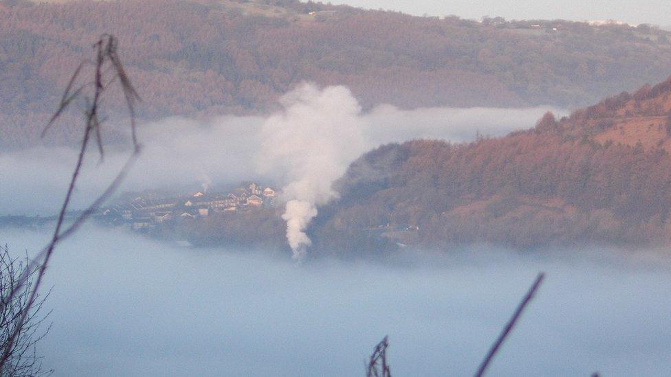 Temperature inversion over Cwmfelinfach