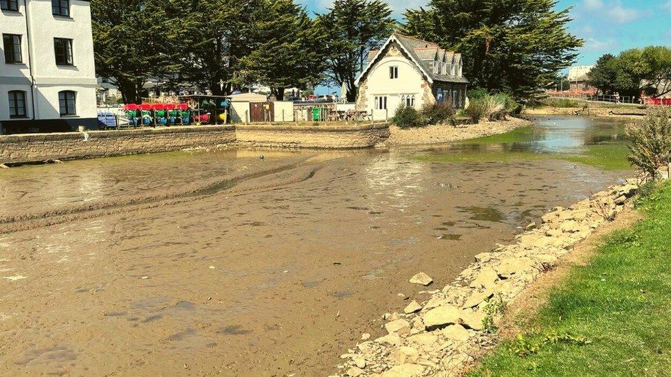 A photo of Bude canal