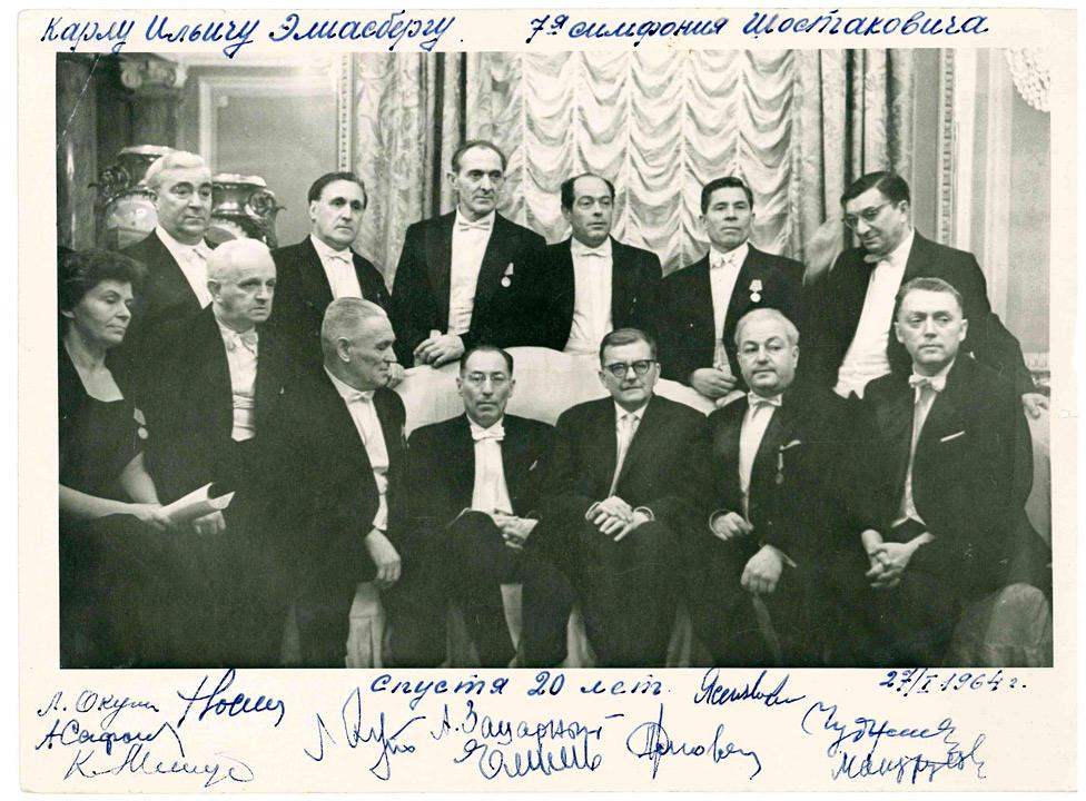【60％OFF】 Shostakovich's symphony played by a starving orchestra - BBC 洋書