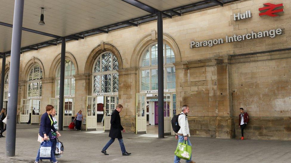 People walking in front of Hull Paragon Interchange