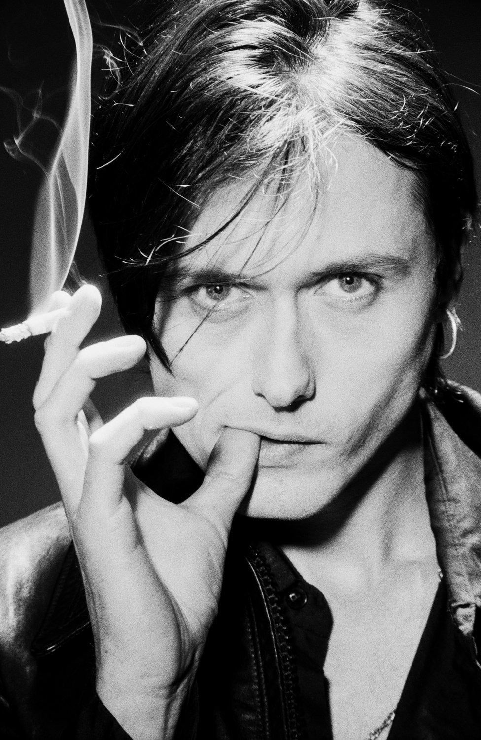 Brett Anderson smoking a cigarette