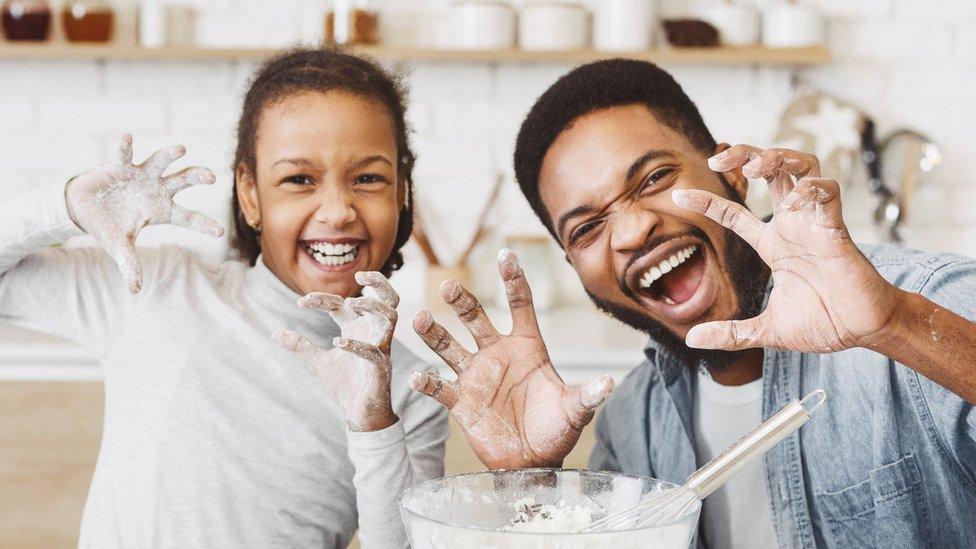 family-baking.