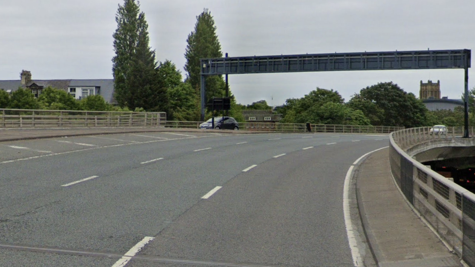 Central motorway