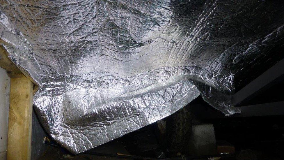 Bubble pack style insulation