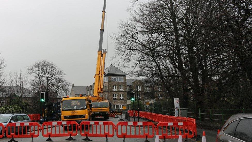 Victoria Bridge repairs