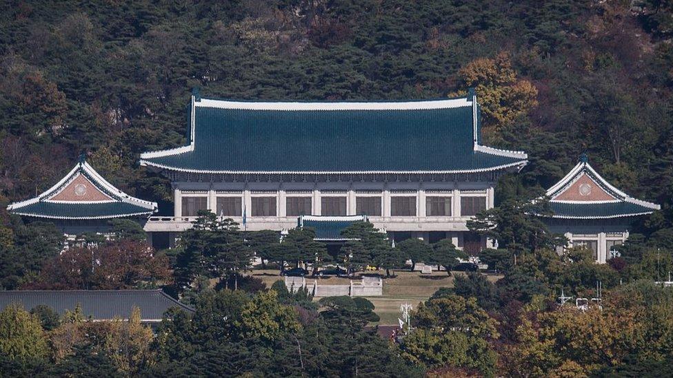 A general view shows the presidential Blue House in Seoul on November 1, 2016.