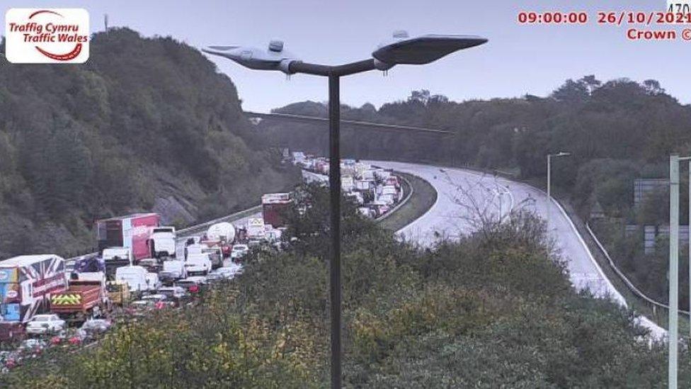 Traffic camera on the M4 at Sarn