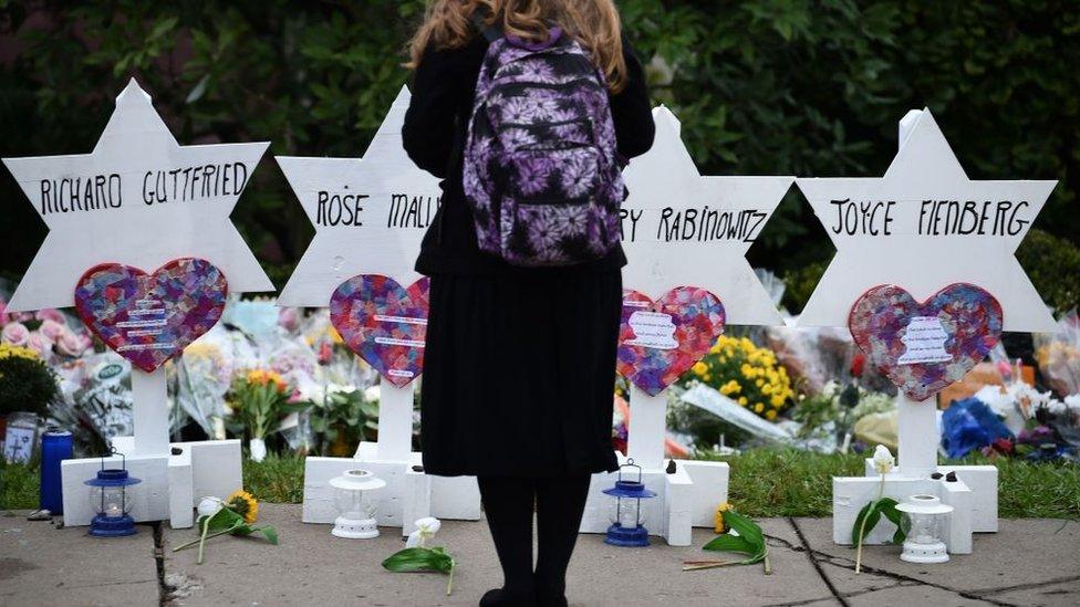 a memorial for the Jews killed in Pittsburgh