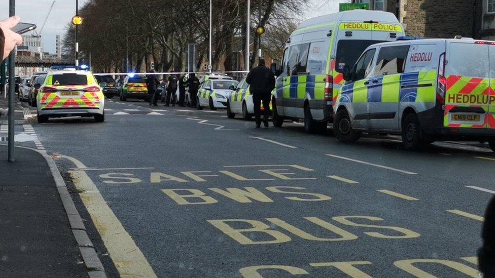 Police presence in Virgil Street, Grangetown