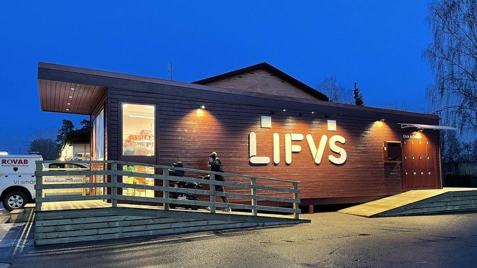 Lifvs store, Hummelsta