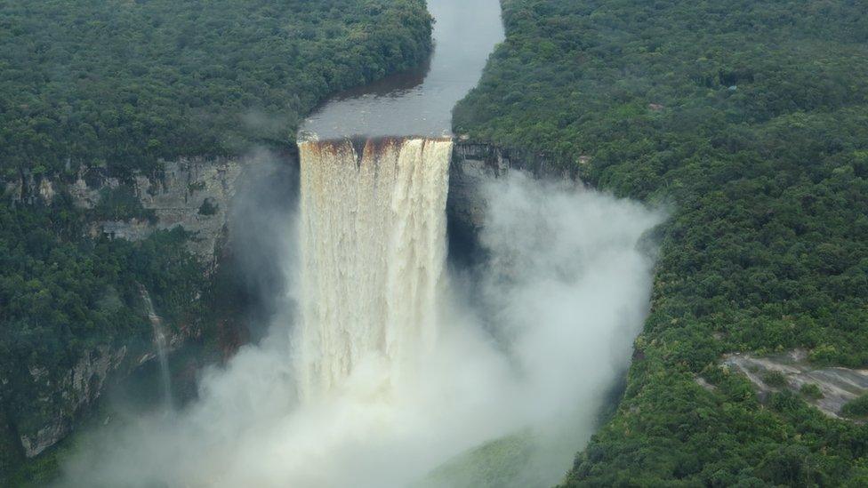 A view of Kaieteur Falls