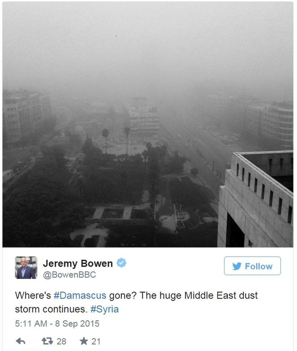 Tweet by BBC correspondent Jeremy Bowen showing dust storm in Damascus - 8 September 2015