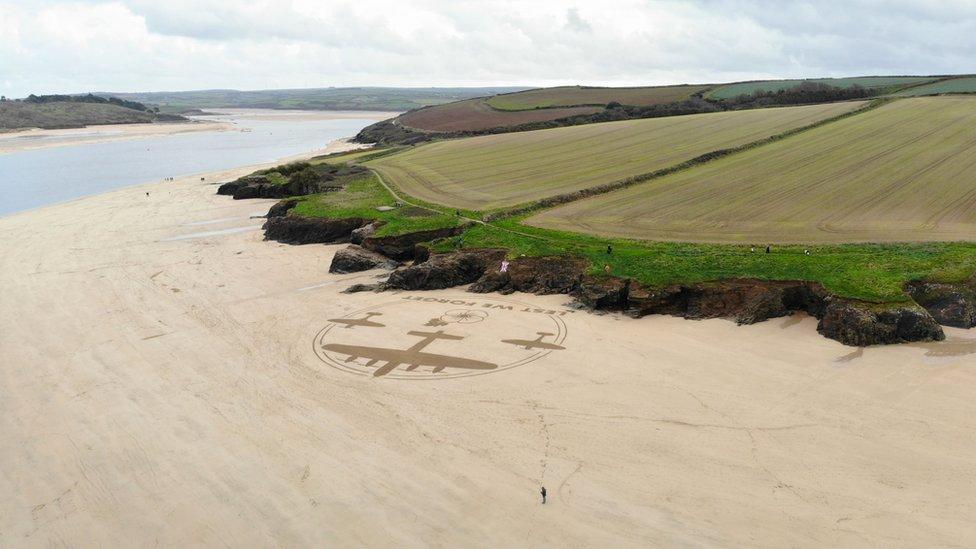 Beach art