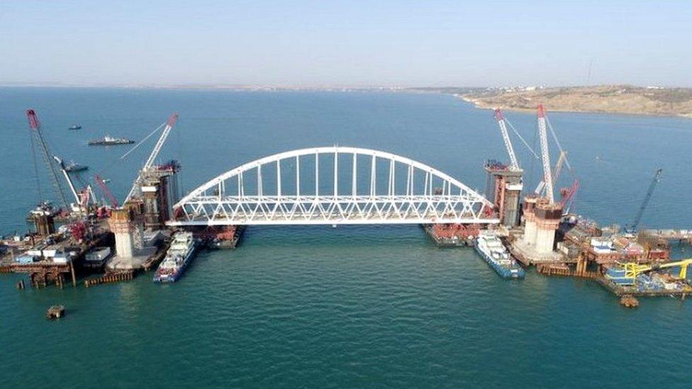 Railway arch construction on Kerch bridge