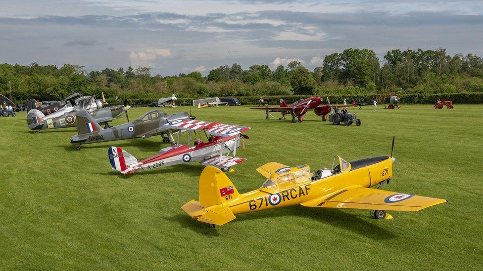 Vintage planes at Old Warden