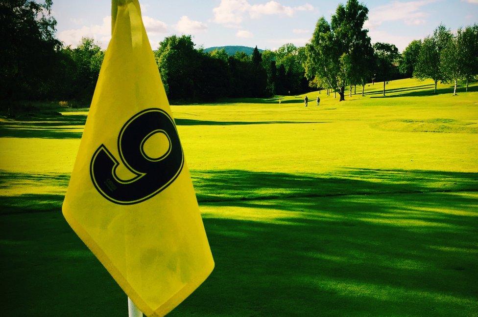 number six on golf flag