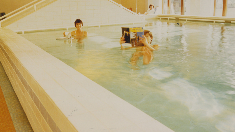 Picture of people using the baths courtesy of Droitwich Spa Heritage Centre