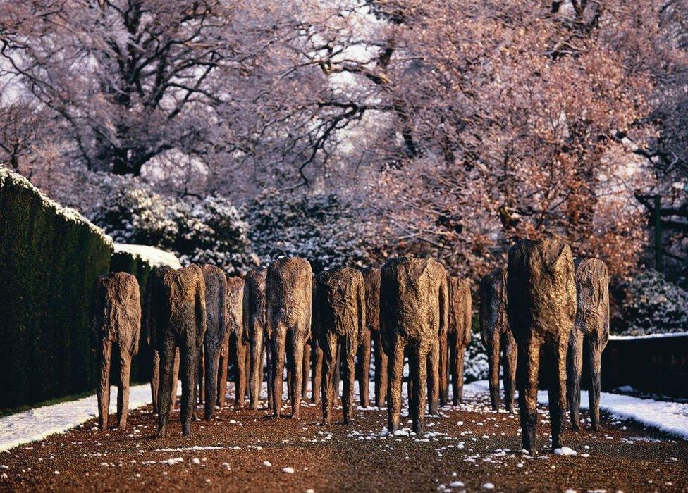 Magdalena Abakanowicz, Twenty Standing Figures, 1994