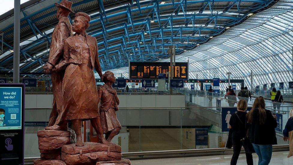 Mock up of statue in Waterloo