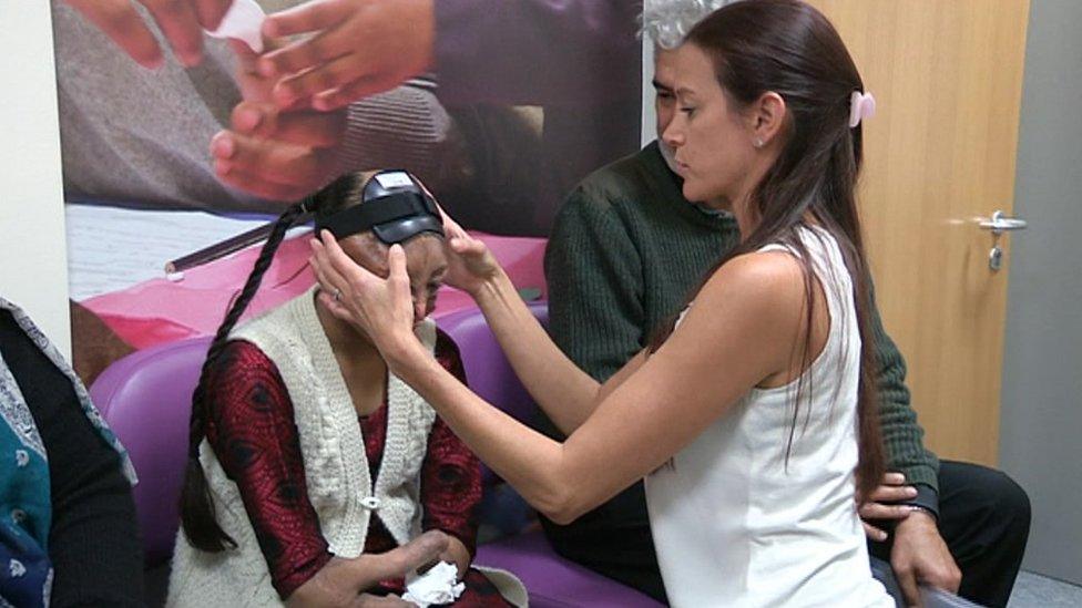 Shamiam Arif having head plate fitted